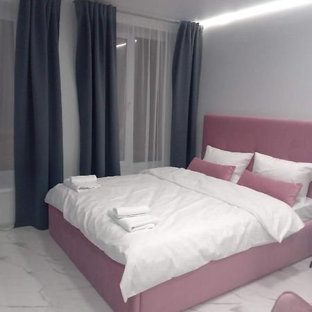 39 Apart Hotel Lviv Exterior photo